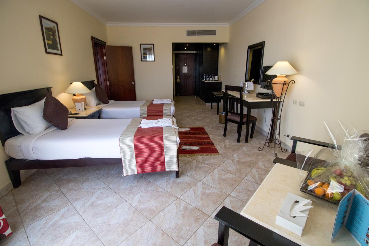 Casa Mare Resort - Ex, Royal Tulip Beach Resort Port Ghalib Extérieur photo
