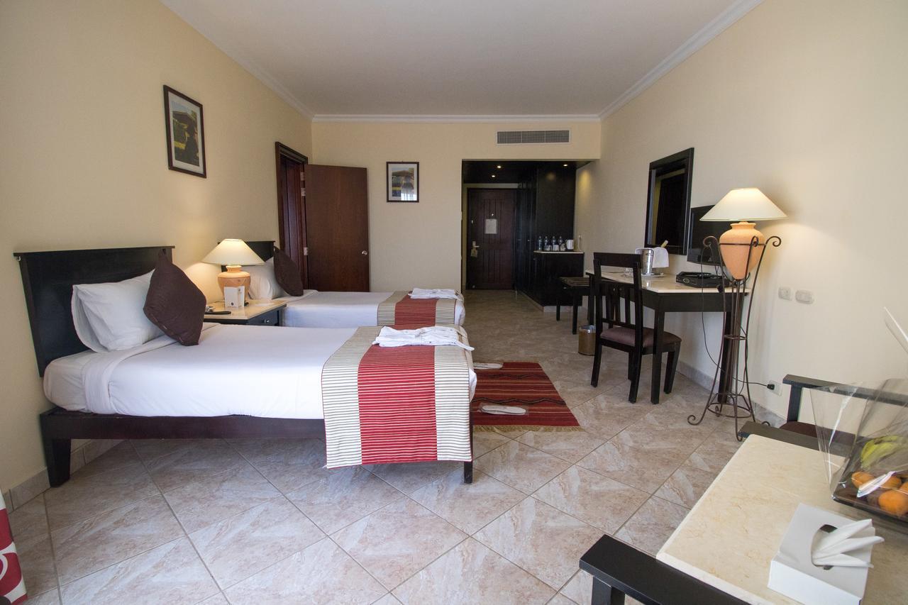 Casa Mare Resort - Ex, Royal Tulip Beach Resort Port Ghalib Extérieur photo